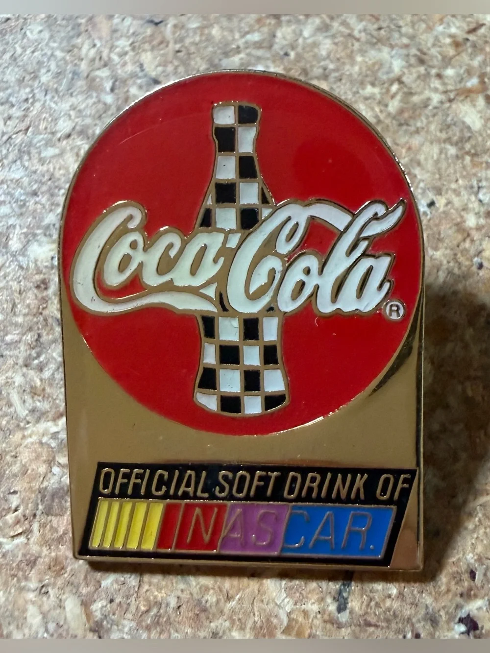 Vintage 1998 Coca-Cola NASCAR Pin Official Soft Drink Coke Racing Lapel Hat Pin